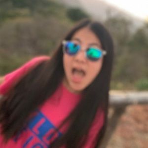 Meet your Posher, Zoe